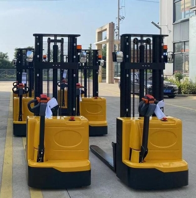 1.5t 2t 3m 4m Electric Forklift Stacker Pallet Truck Portable Small Turning Radius Customized