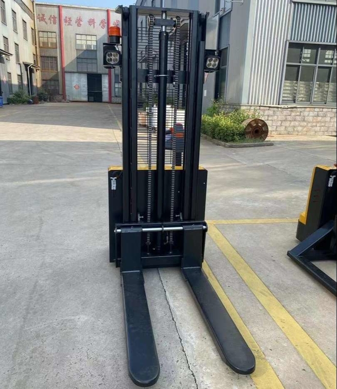 1.5t 2t 3m 4m Electric Forklift Stacker Pallet Truck Portable Small Turning Radius Customized