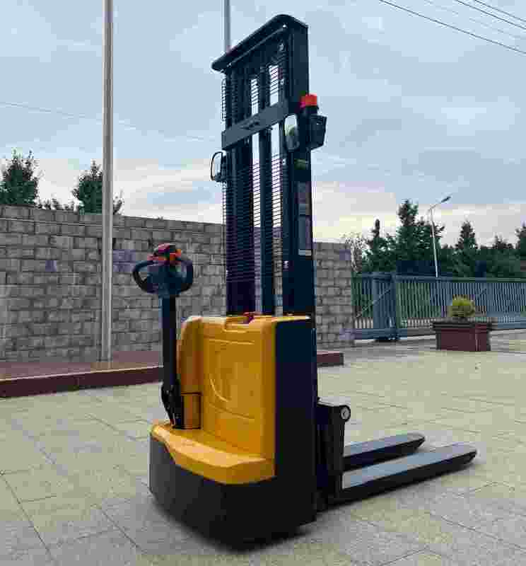 1500kg Walkie Electric Stacker Forklift with 1-5m Lift Height
