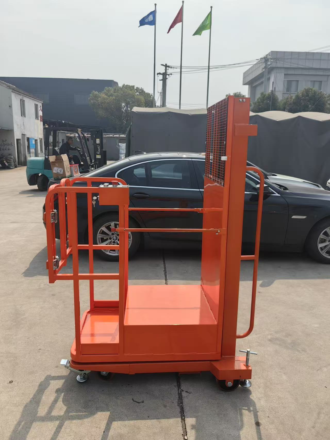 4m 5m 6m 300kg Small Wheels Tool Semi Electric Low Level Central Rider Order Picker