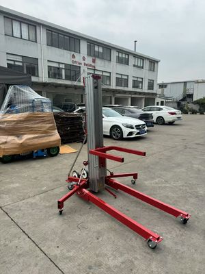 Manuelles Teleskop-Aluminium-Lift Ndash Leichtgewichtes Dauerhaftes Hebwerkzeug für temporäre Arbeitsplätze