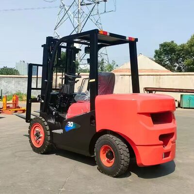 Schwerlastdiesel-Forklift 3-5 Tonnen-Glattwechsel Automatikgetriebe, Dreistufender Mast für den Innen- und Außenbereich